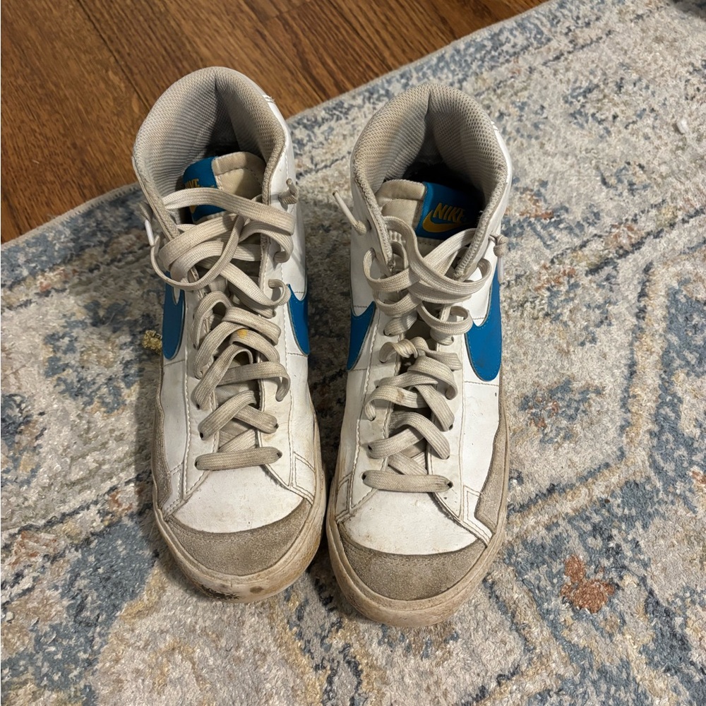 Nike Kids High-Top Sneakers - White and Blue